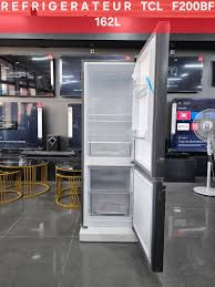 TCL Refrigerator Model F200BF