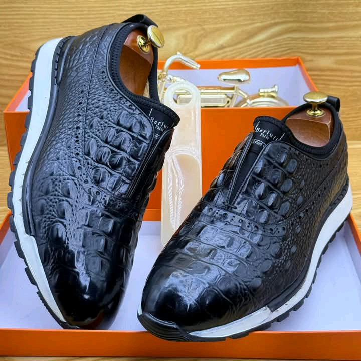 CHAUSSURE cuire