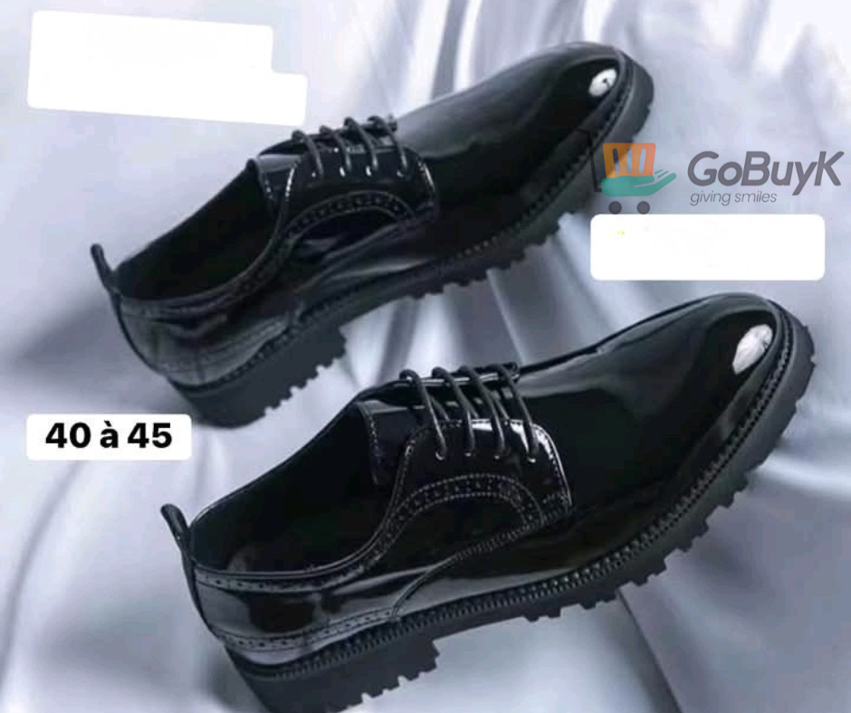 chaussure en  cuire
