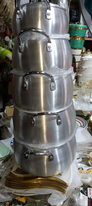 aluminum pot