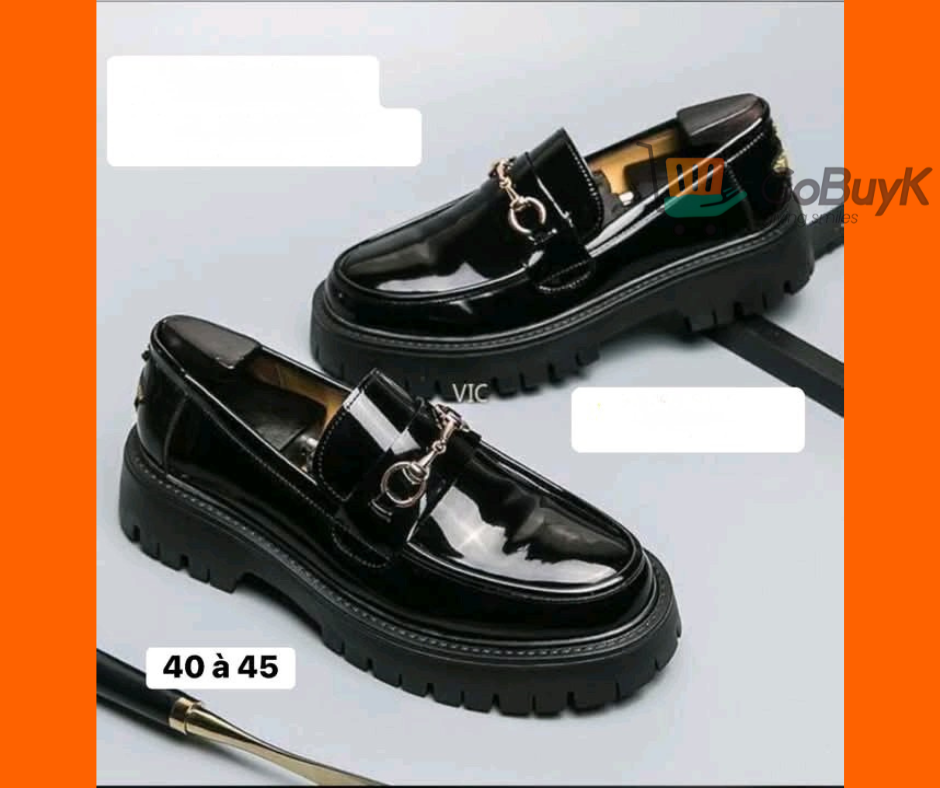 chaussure en  cuire