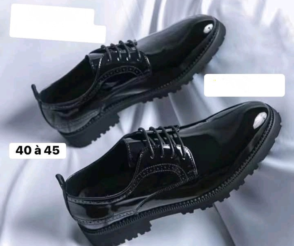 chaussure en  cuire